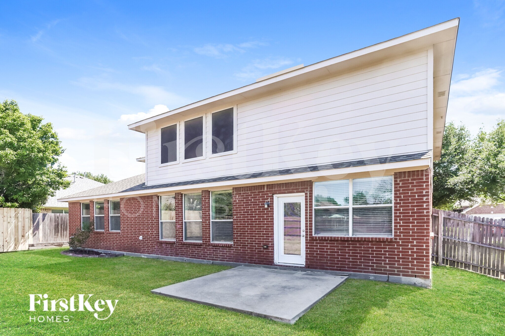 Building Photo - 3213 Bloomfield Trail