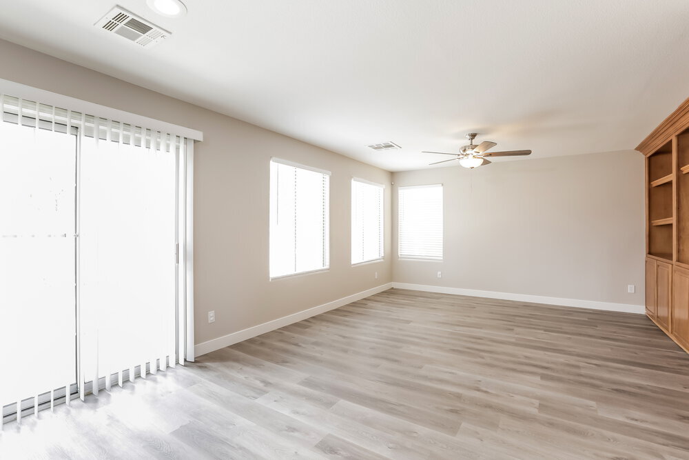 Building Photo - 8457 Spencer Canyon St