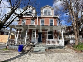 Building Photo - 502 Seneca St