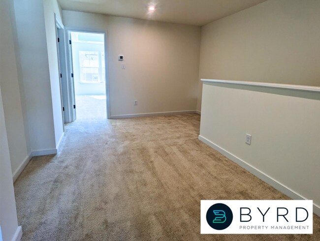 Building Photo - 18625 Palisades Rdg