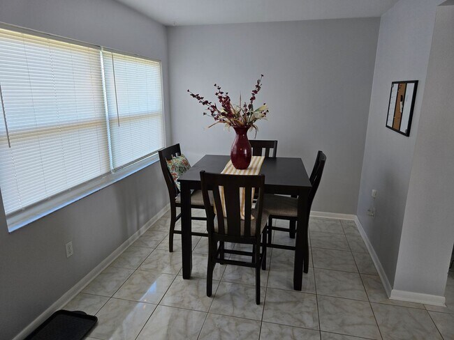 Building Photo - Live the Florida Lifestyle – Turnkey 2BR H...