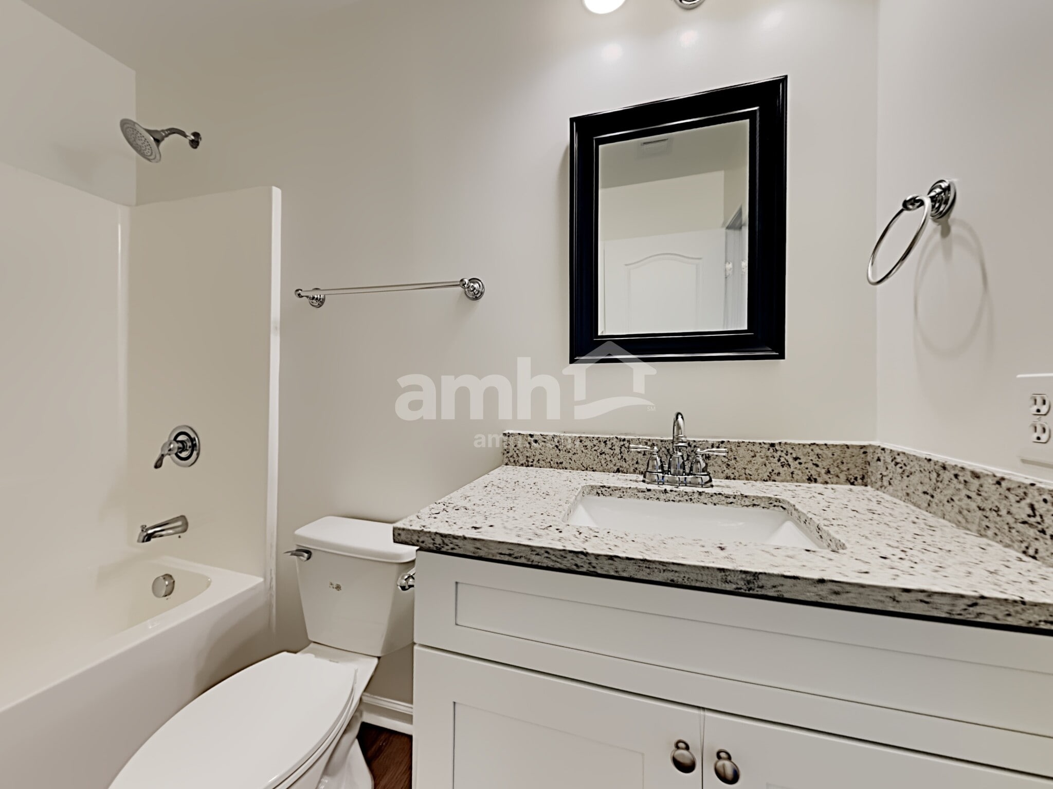 Building Photo - 128 Satur Dr
