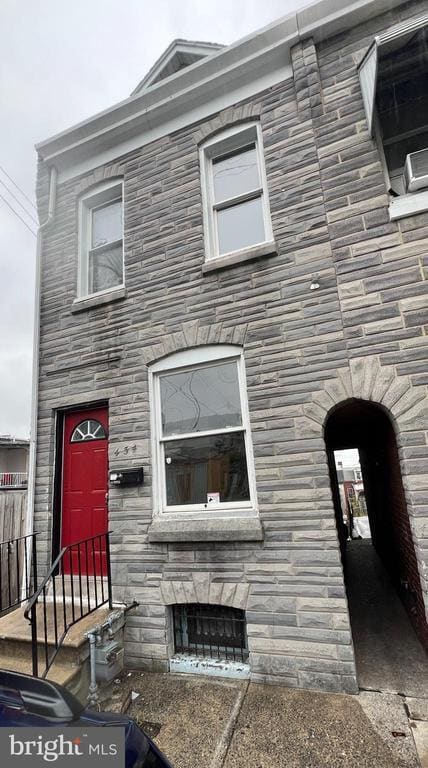 Building Photo - 434 Birch St