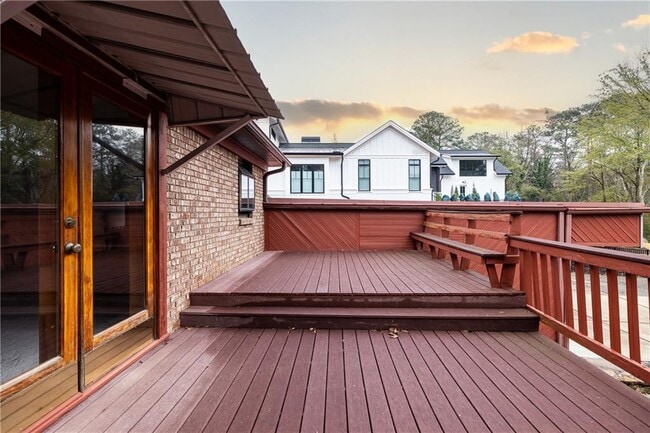 Building Photo - 216 Thomas Cir