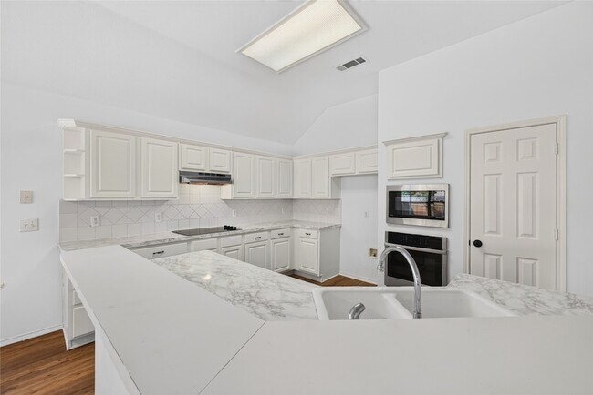 Building Photo - 7008 Jasper Dr