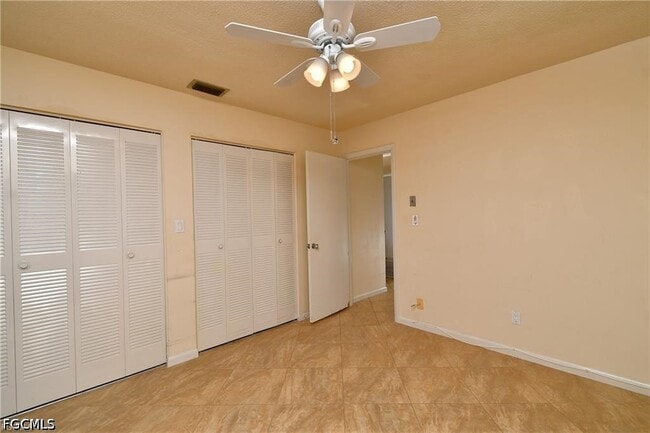 Building Photo - 9 Park Ln Cir