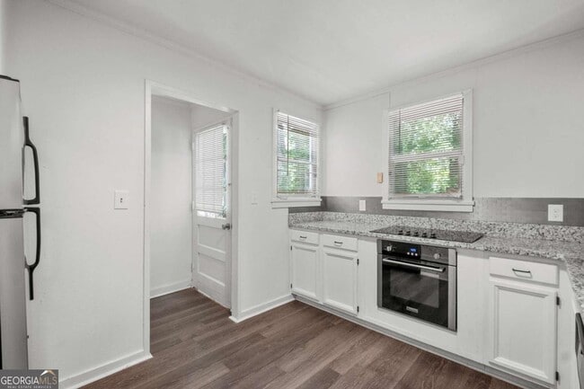 Building Photo - 1738 Duke Rd