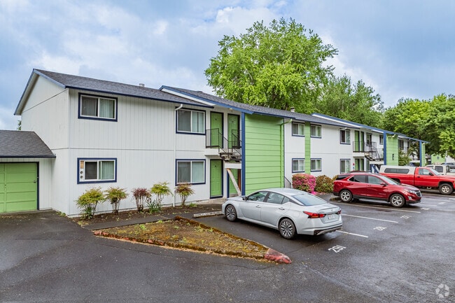 Building Photo - PineWood Commons