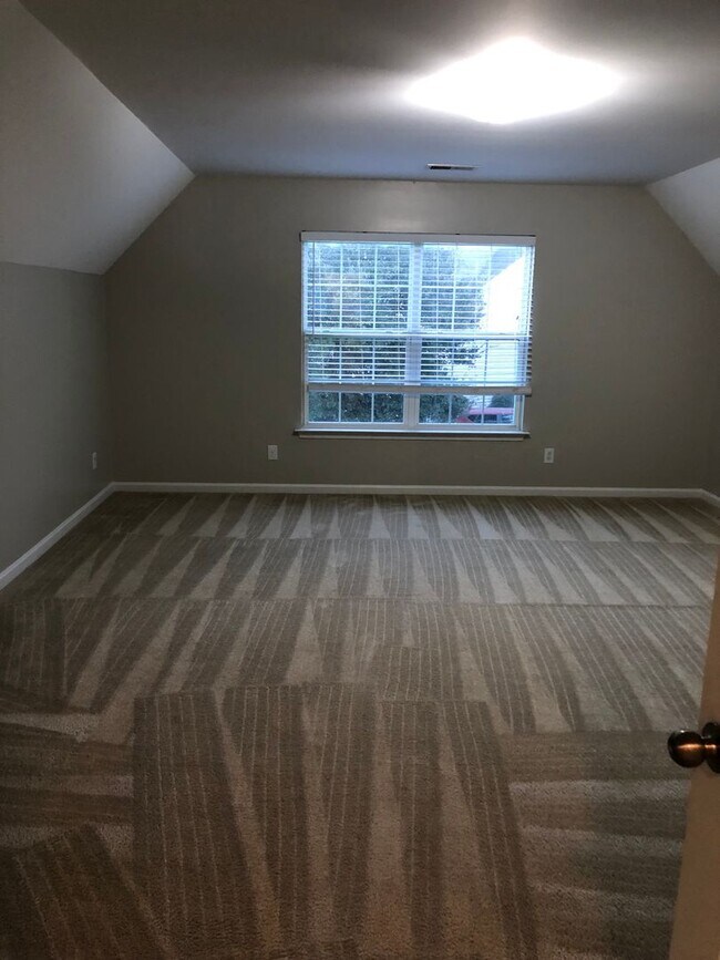 Building Photo - 93 Coopers Ln