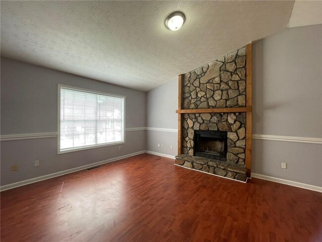 Building Photo - 5721 Glenn Hollow Ct