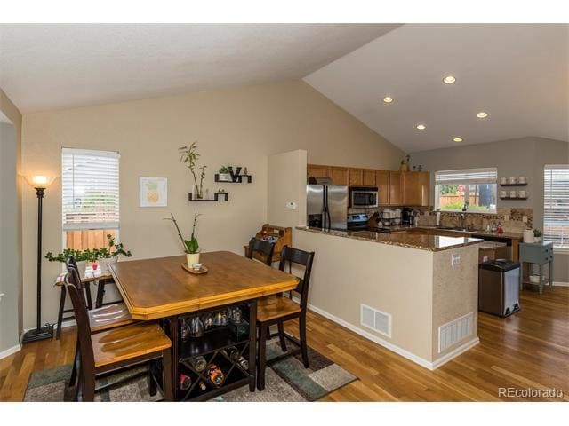 Building Photo - Beautiful 3BR/2 BA in Cherry Creek School District
