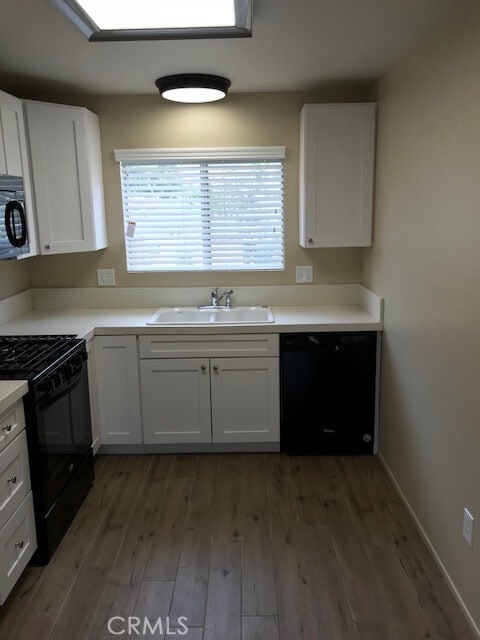 Building Photo - 4261 Cedar Dr