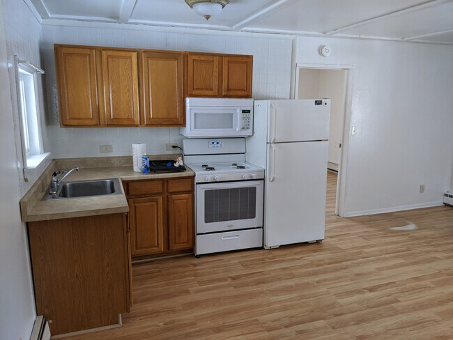 Building Photo - N. Conway Apartments