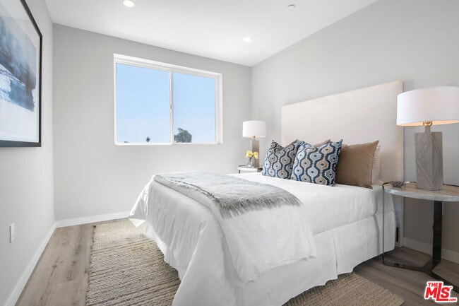 Building Photo - 1226 S Bedford St