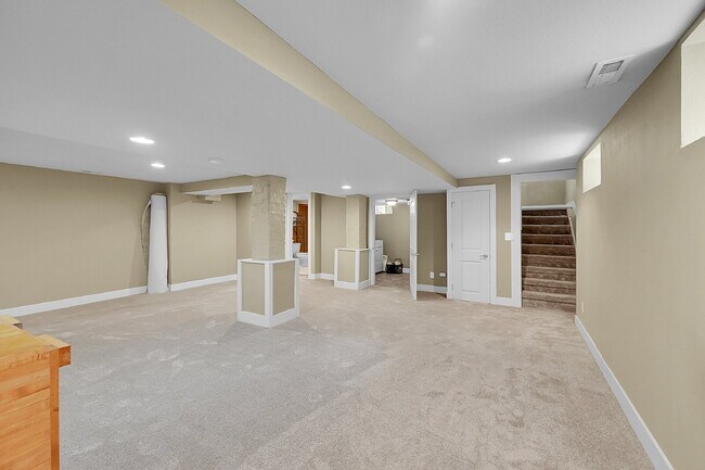 Building Photo - $3,700- Charming and Updated 4 bed, 3 bath Home in West Highland Denver!