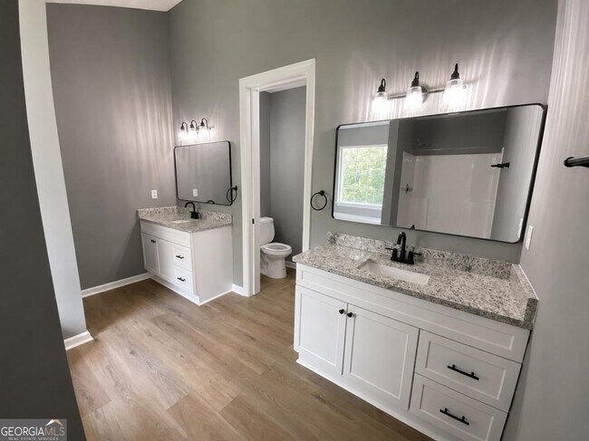 Building Photo - 6506 Chestnut Lake Crossing