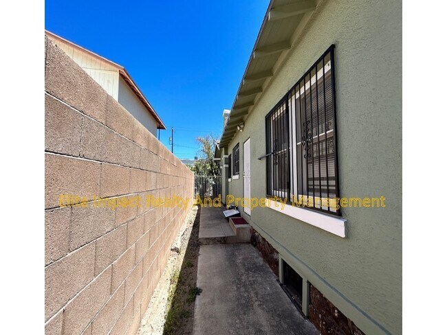 Building Photo - 1303 N Park Ave