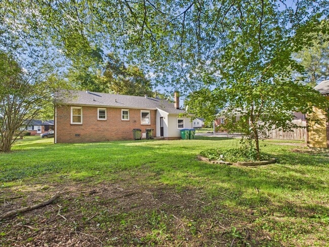 Building Photo - 1031 Derrymore Rd