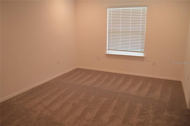 Building Photo - 3619 Majestic Dr