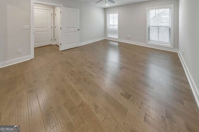 Building Photo - 413 Bishop Ln