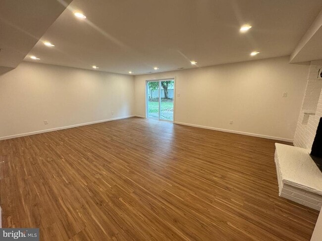 Building Photo - 355 Cherry Hill Blvd