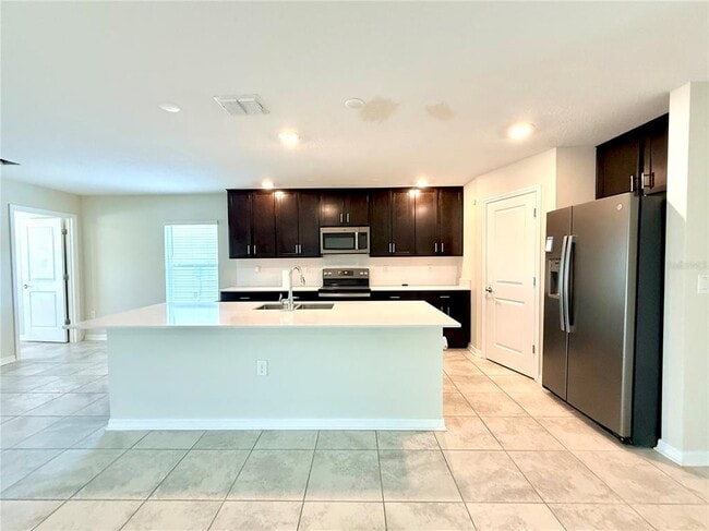 Building Photo - 1844 Ancestry Trl