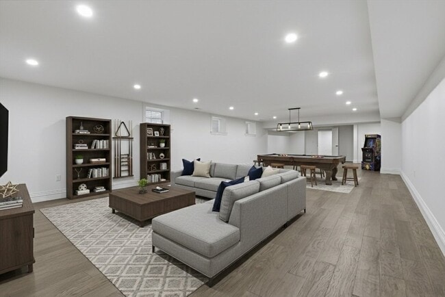 Building Photo - 959 Chestnut St