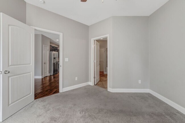Building Photo - Harpeth Park Townhome in Bellevue