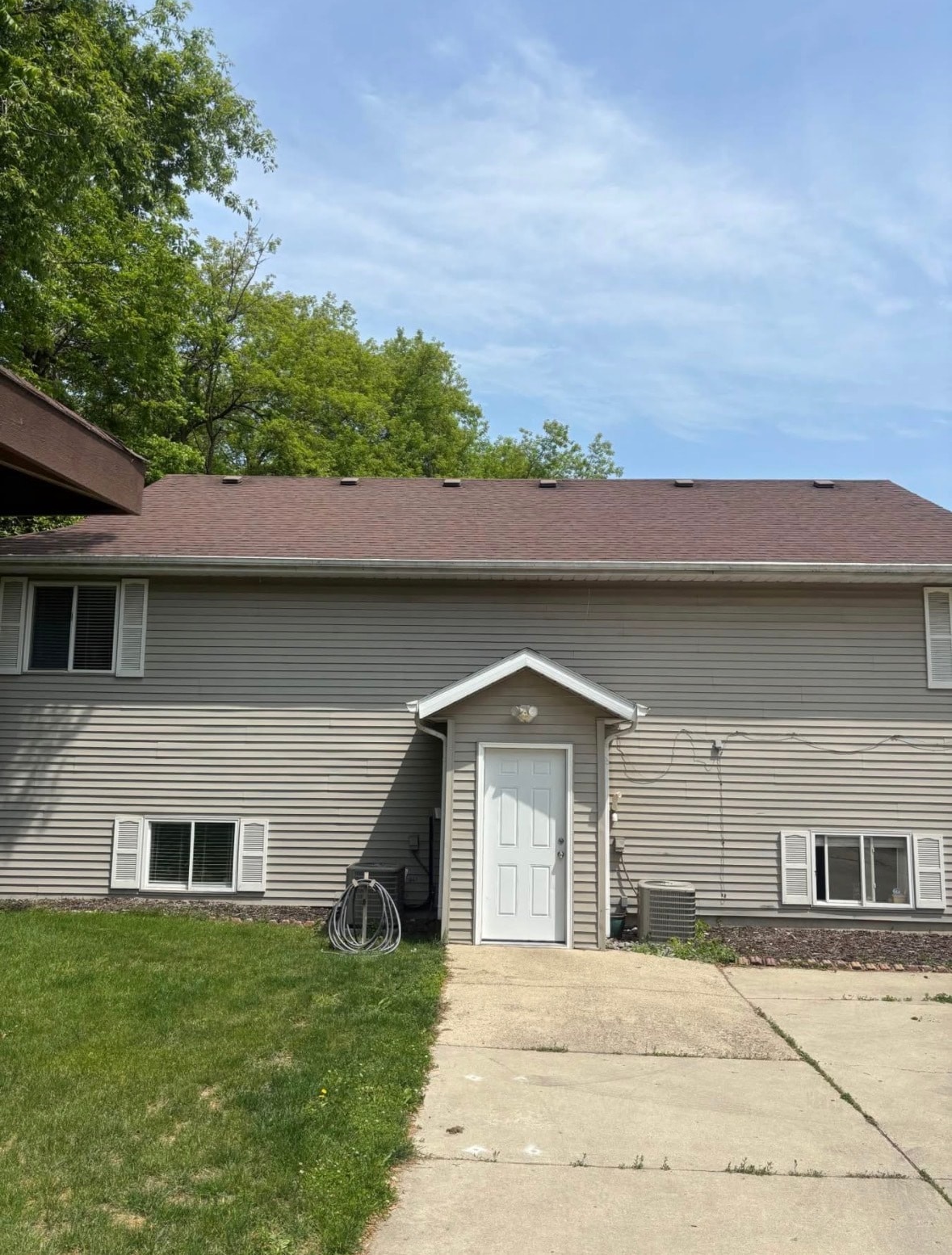 Building Photo - 1023 44th St