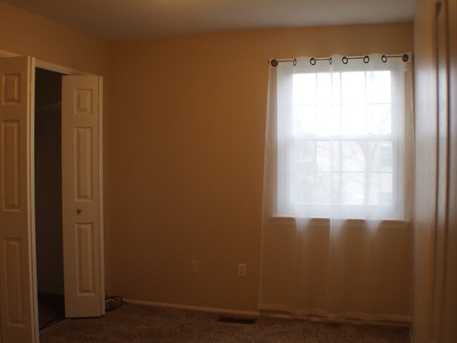 Building Photo - 187 Neptune Dr