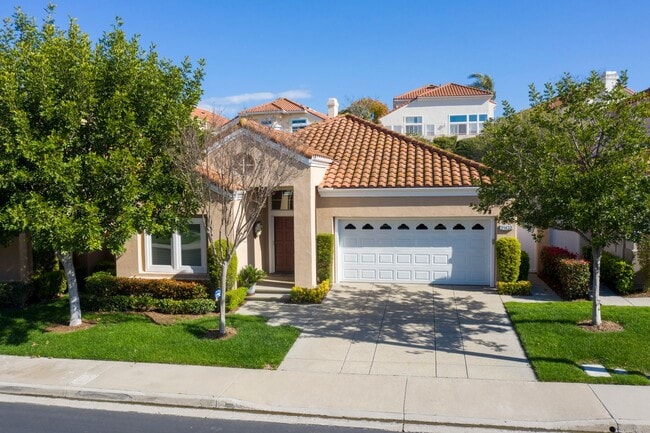 Building Photo - Beautiful and Highly Upgraded Furnished Home in the 55+ Community of Palmia!