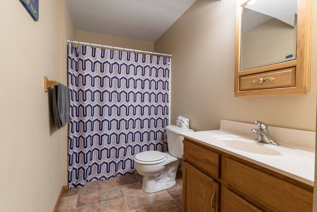 Building Photo - 3791 Betsy Ross Rd NW