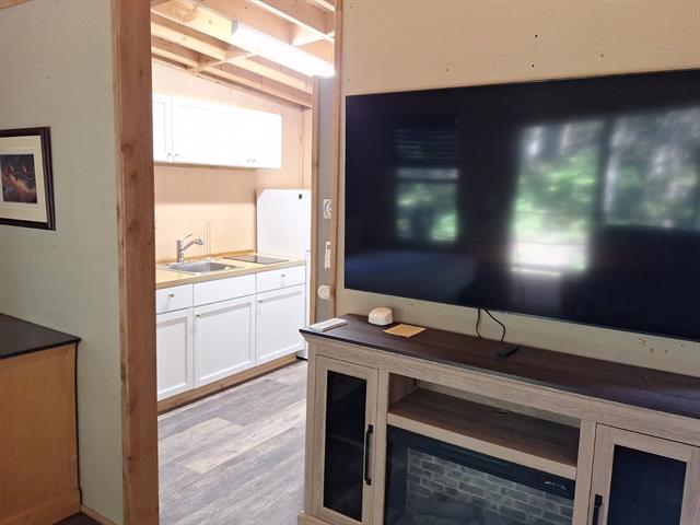 Building Photo - 103 Stone Cir