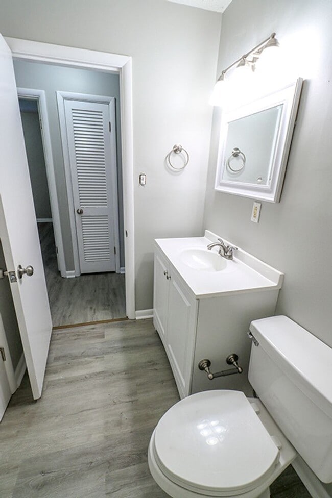 Building Photo - 3 bedroom 1 bath in Valley Station!