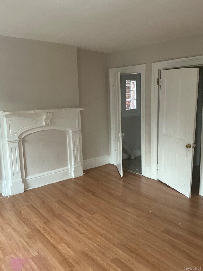 Building Photo - 40 Carpenter Ave