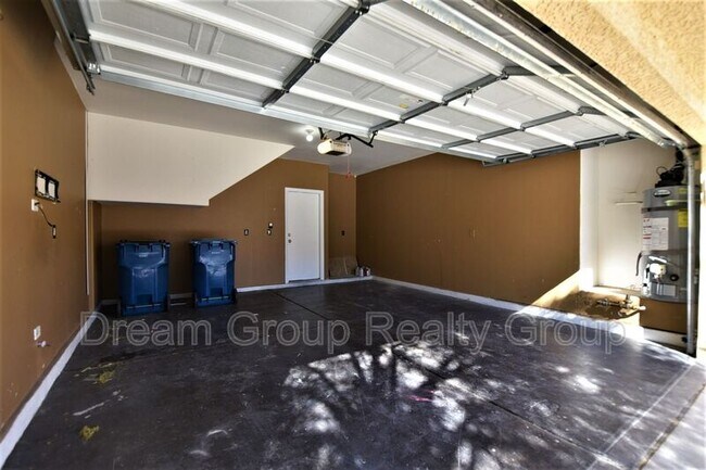 Building Photo - 10584 W Moultrie Ave