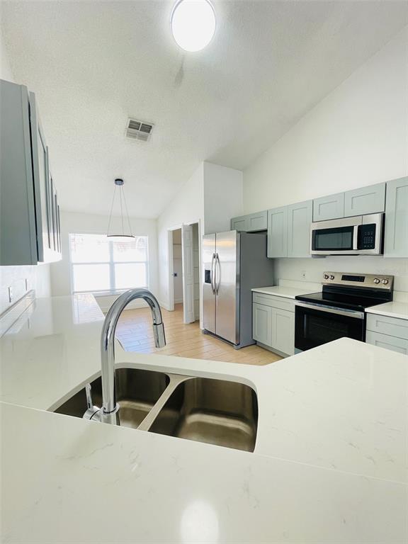 Building Photo - 2425 Timothy Ln