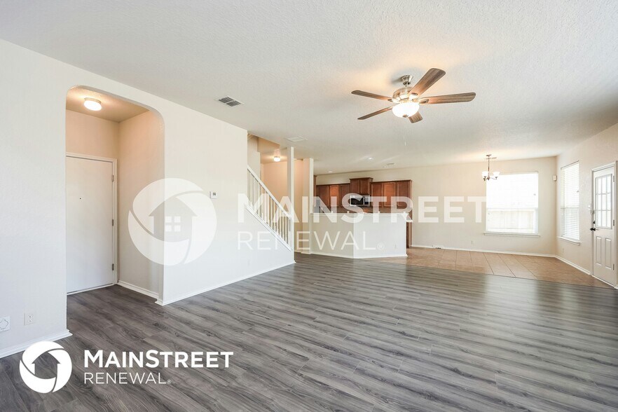 Building Photo - 12151 Karnes Way