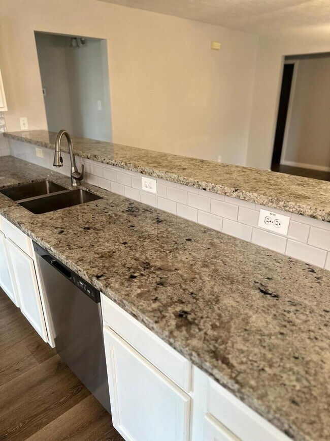 Building Photo - 19238 Anthurium Ct