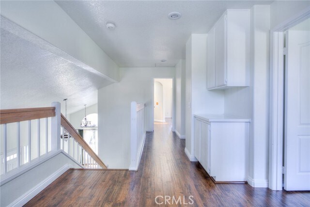 Building Photo - 2154 Saddleback Dr