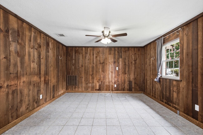 Building Photo - 2510 Bicors Dr