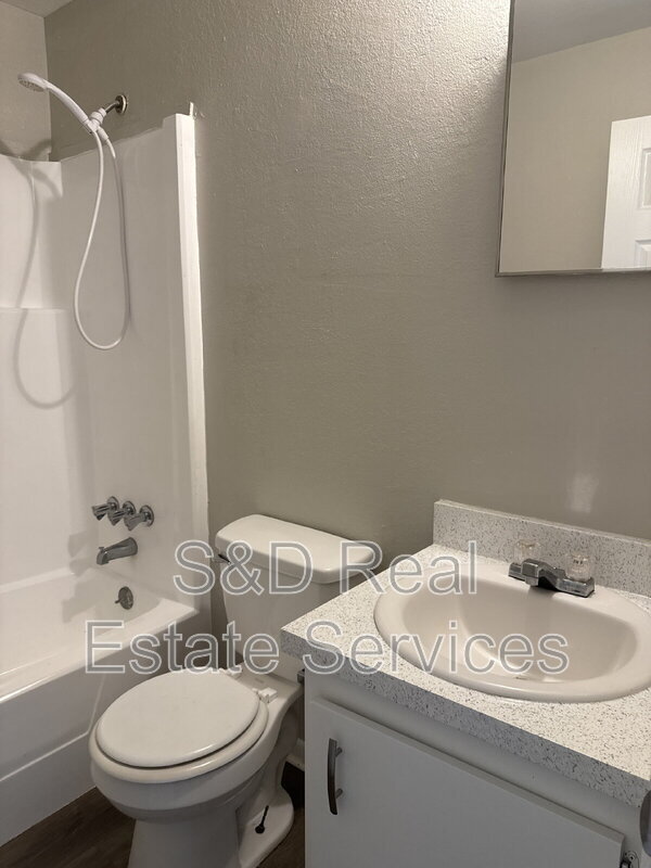 Building Photo - 3009 Allred Dr