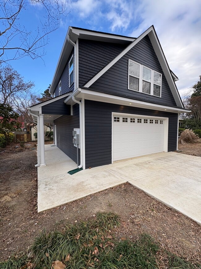 Building Photo - 3600 Moss Side Ave