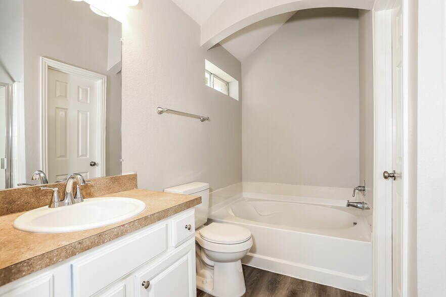 Building Photo - 7106 Sierra Way