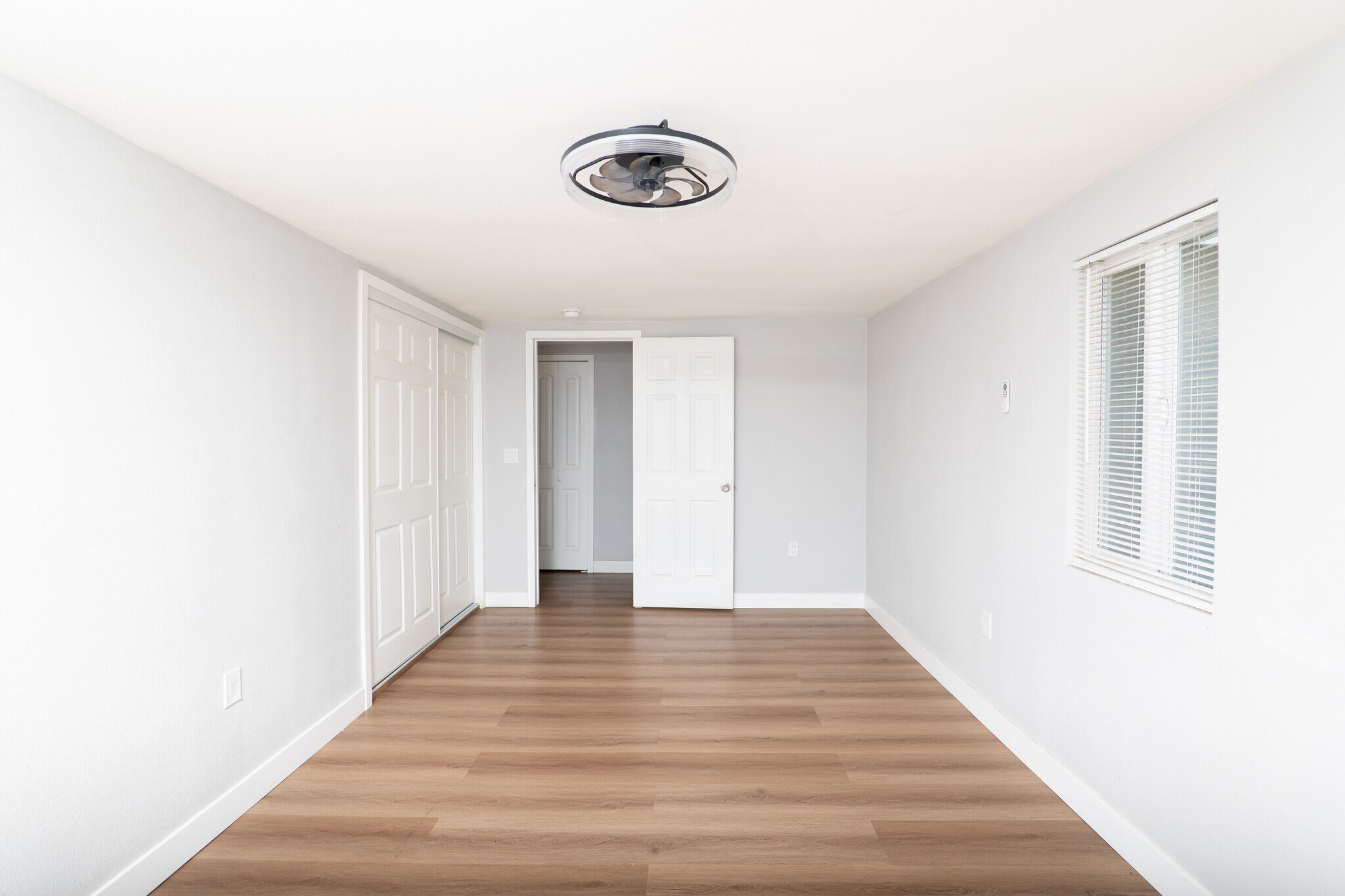 Building Photo - 5286 Odell St