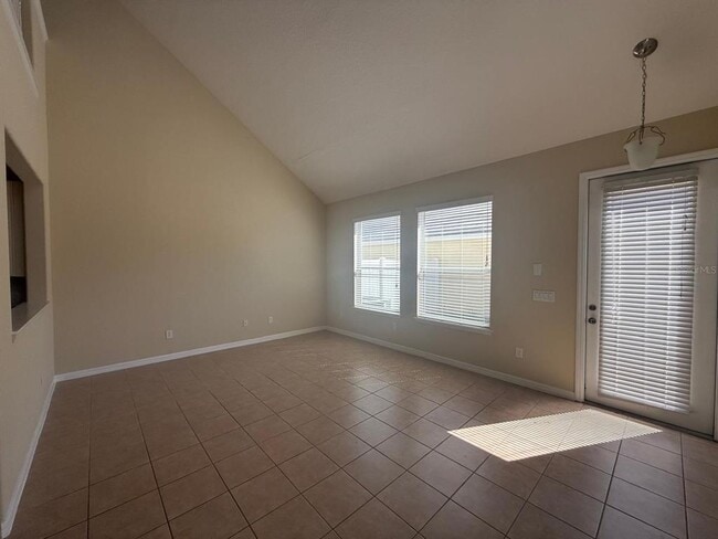 Building Photo - 7423 Ripplepointe Way