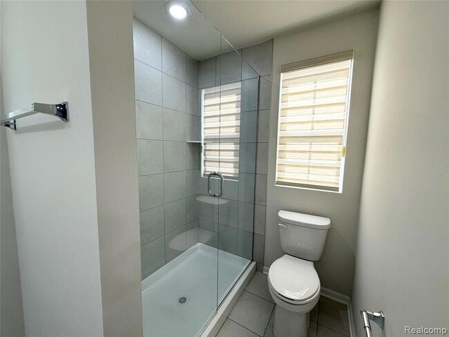 Building Photo - 359 N Sydney Ct