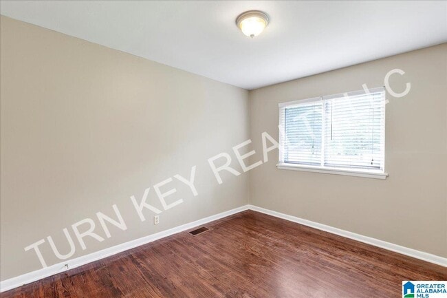 Building Photo - 521 Crumly Chapel Rd