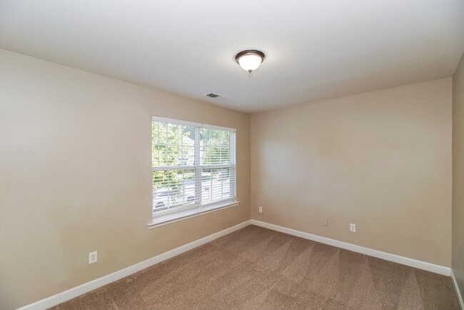 Building Photo - 316 Peachtree Rd