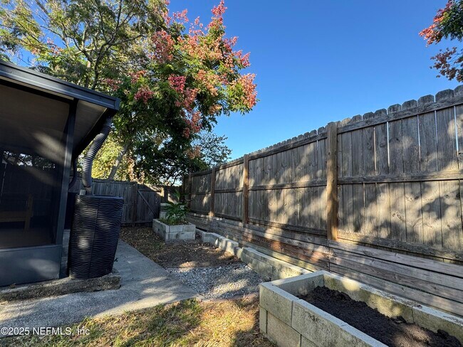 Building Photo - 9329 Genna Trace Trail